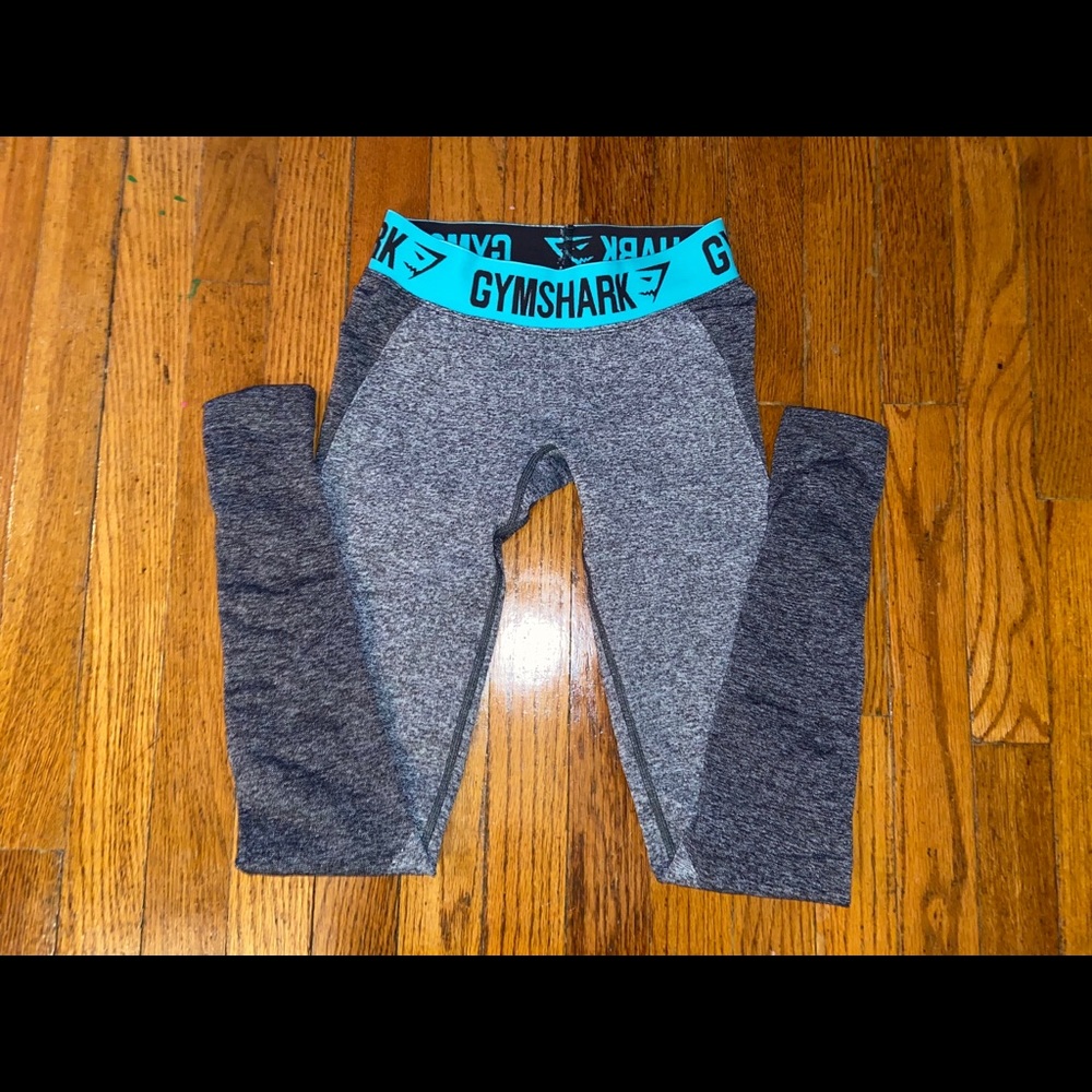 GYM SHARK LEGGINGS!
